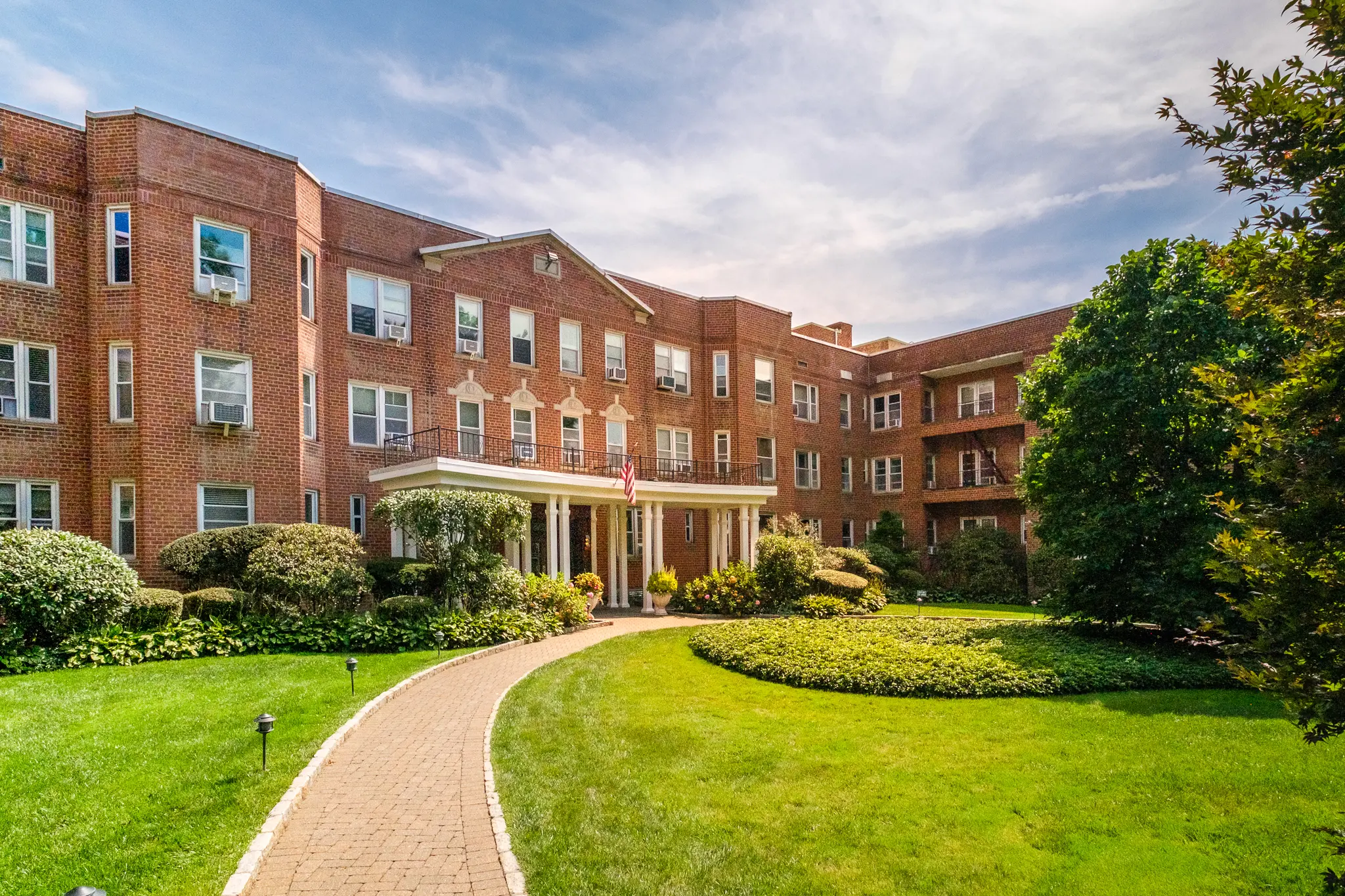The Gaylord Cooperative at 2 Overlook Road in White Plains, New York